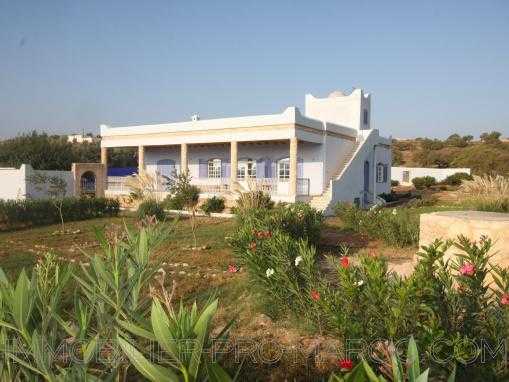 Belle maison 3 chambres piscine dans la campagne