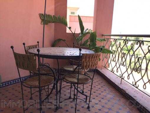 Appartement dernier étage avec terrasse-2 chambres -Piscines
