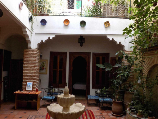 Riad maison d'hôte rempli de charme -Médina