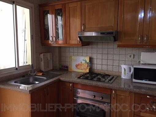 Appartement en dernier étage avec piscine , Guéliz