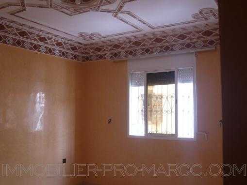 Appartement 1ér étage non meublé, au quartier Borj