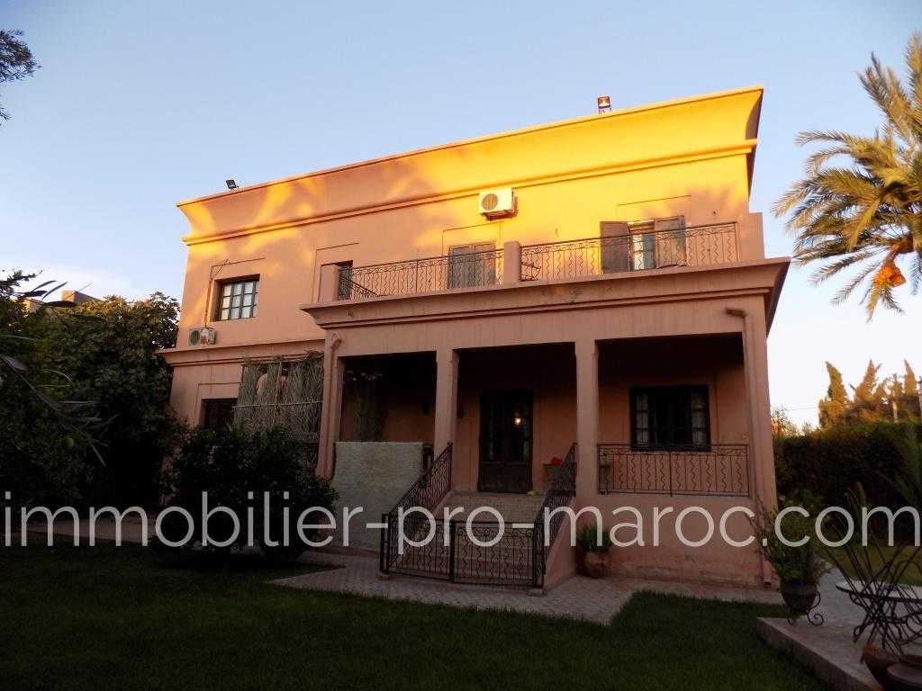 Villa Surface du Terrain 1 200 m²