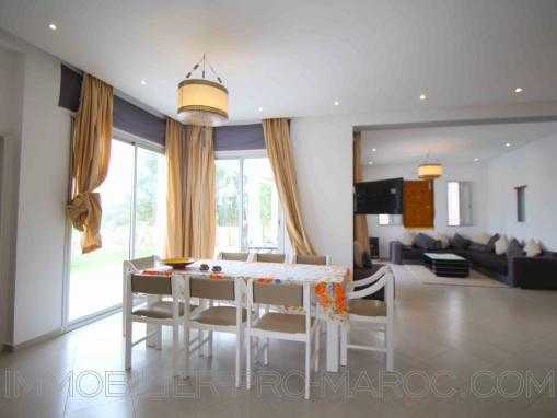 Magnifique et confortable villa, meublée avec piscine à seulement 8 Kms d'Essaouira