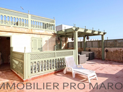 Magnifique Riad 6 chambres meublé bien placé dans la médina