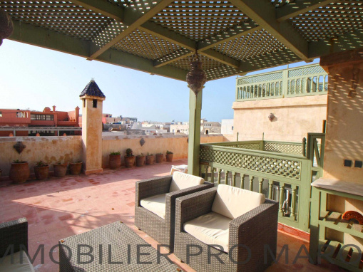 Magnifique Riad 6 chambres meublé bien placé dans la médina