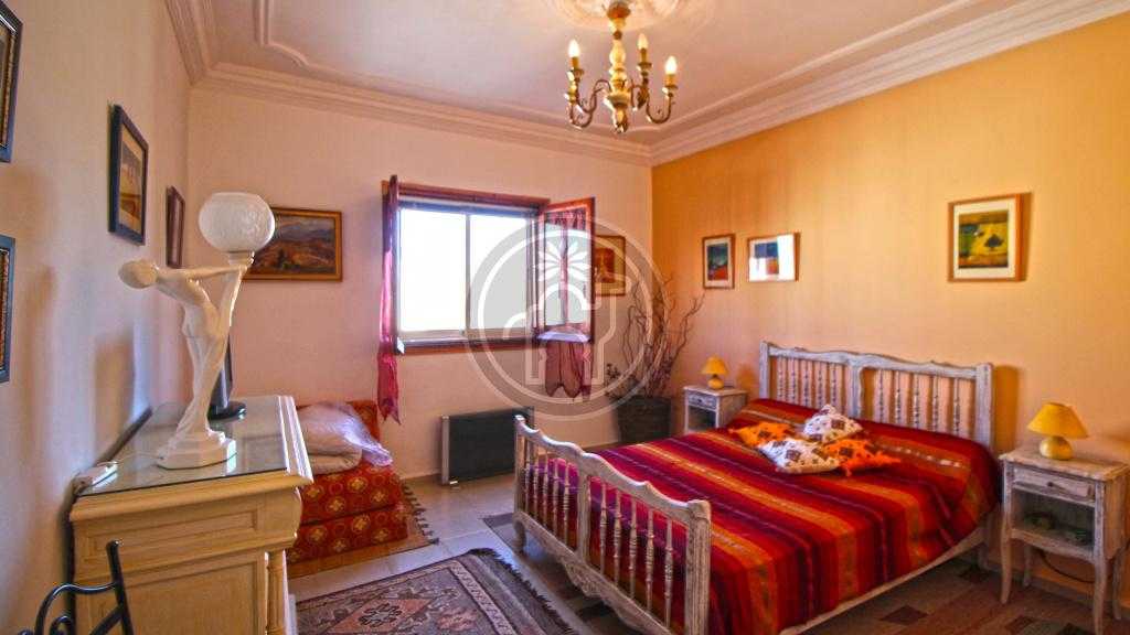 Appartement 3 chambres entièrement meublé avec vue dégagée 