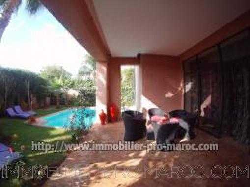 Villa Amelkis face Golf