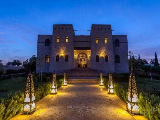 VILLA DE LUXE avec piscine chauffée, à qlqs Kms d'Essaouira
