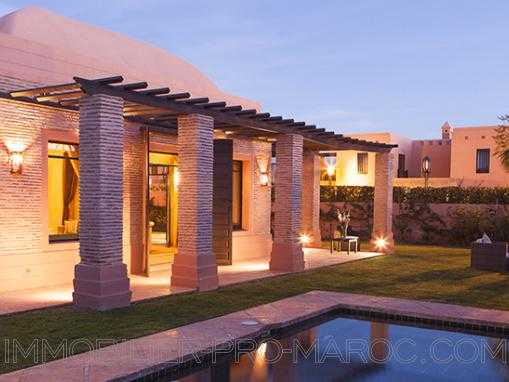 Villa dans resort Golfique