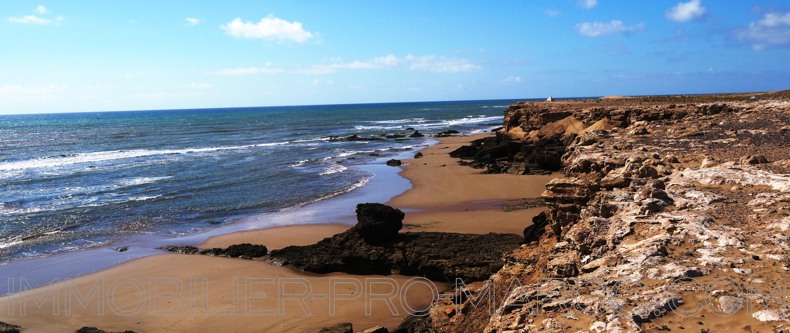 Fantastique emplacement, terrain de 3h2 front de mer à 25mns d'Essaoui