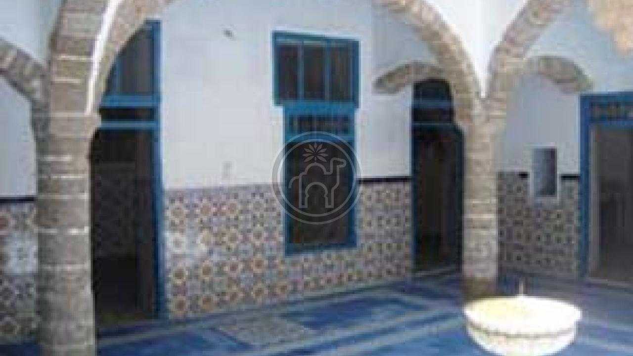 Riad à rénover avec terrasse