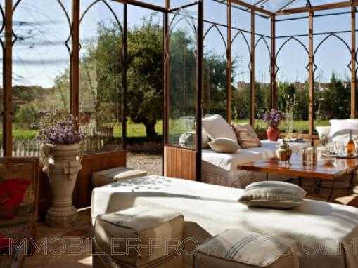DEMEURE DE PRESTIGE: Villa avec piscine intérieur et extérieur à quelques Km d'Essaouira
