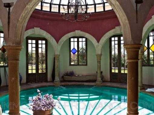 DEMEURE DE PRESTIGE: Villa avec piscine intérieur et extérieur à quelques Km d'Essaouira