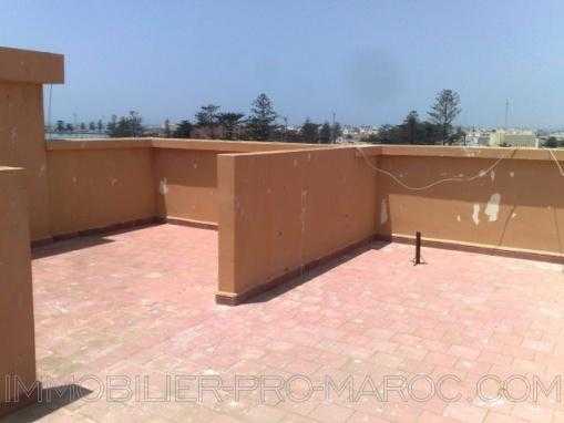 PETIT APPARTEMENT 3éme étage à 50m de la plage