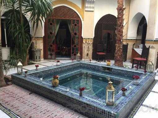 Riad Rénové 700m² en vente à Marrakech ref 6663