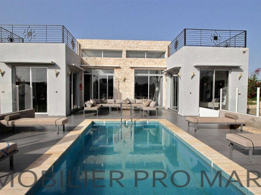 RAVISSANTE VILLA DE PLAIN PIED A SEULEMENT QLS MIN D'ESSAOUIRA