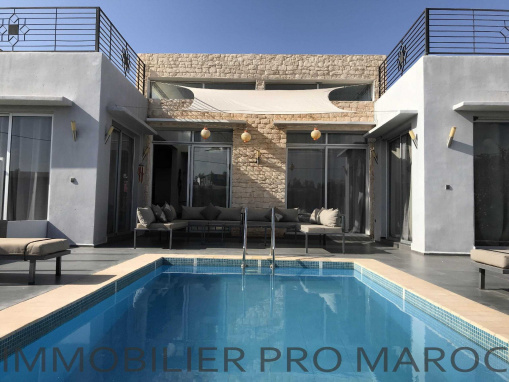 RAVISSANTE VILLA DE PLAIN PIED A SEULEMENT QLS MIN D'ESSAOUIRA