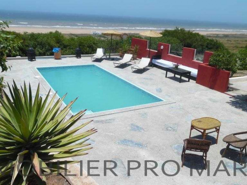 BELLE MAISON MEUBLÉ PISCINE VUE SUR MER