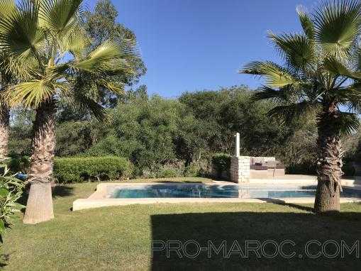 villa contemporaine , avec piscine, sans vis à vis, sur le Gorf de Mogador