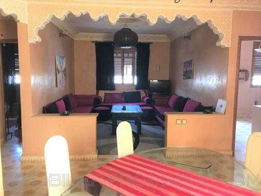 MAGNIFIQUE IMMEUBLE DE 4 LOGEMENTS AVEC SNACK NON MEUBLÉ
