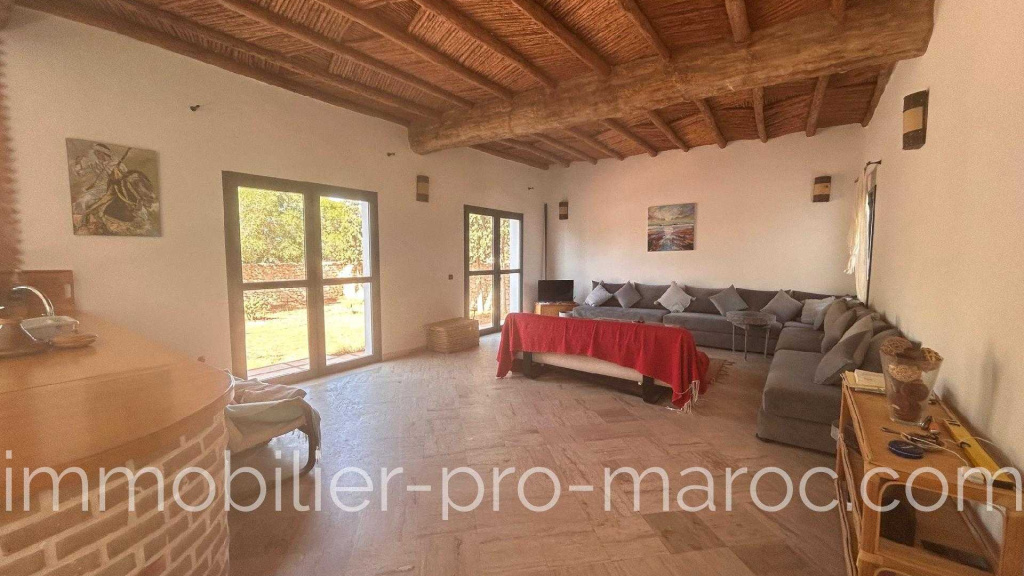 CHARMANTE MAISON AVEC PISCINE COUVERTE A 8 KM D\'ESSAOUIRA