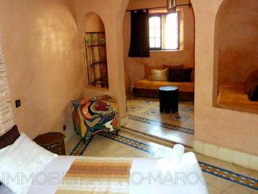 DEMEURE DE CHARME 9 CHAMBRES AVEC TERRASSE DANS LA MÉDINA