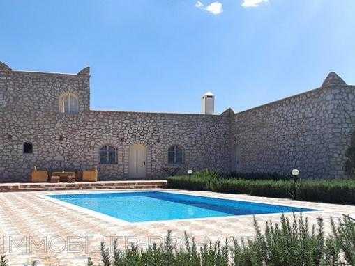 villa meublé avec piscine à 12 kms d'Essaouira