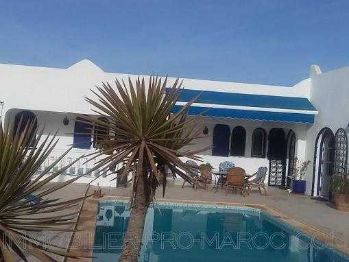 Villa de charme avec piscine et vue splendide à 20 km d'Agadir