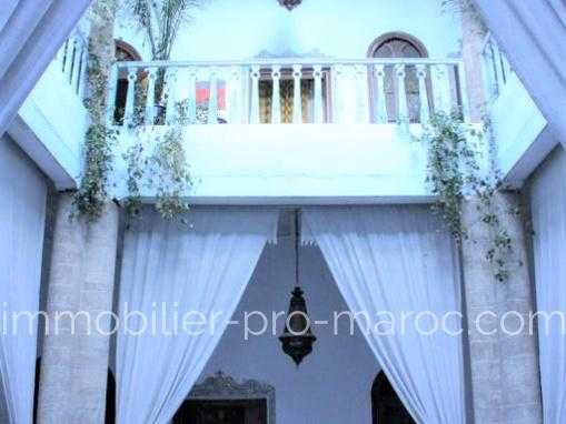Belle maison d'hôtes, avec licence restaurant dans la médina