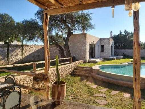 VILLA NEUVE, entièrement meublée,  avec piscine, à 12 kms d'Essaouira