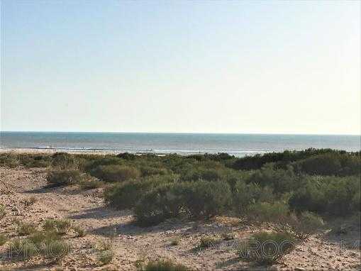 Exceptionnel emplacement pour ce terrain vue mer