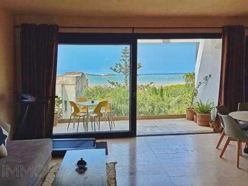 Appartement TERRASSE, meublé, VU SUR LA MER.
