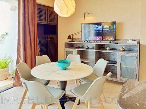 Appartement TERRASSE, meublé, VU SUR LA MER.