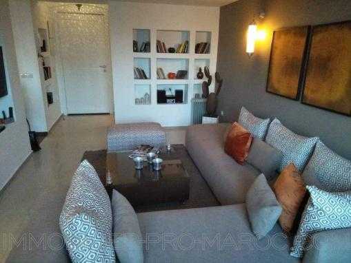 Appartement duplex dans une résidence de standing, bord de mer