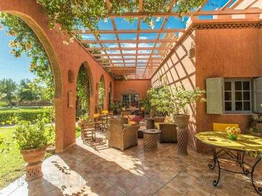 Magnifique propriété familiale sur joli parc