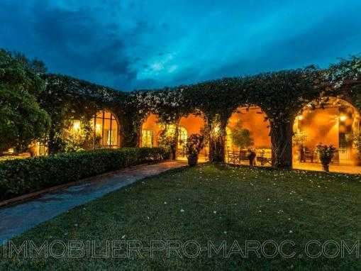 Magnifique propriété familiale sur joli parc