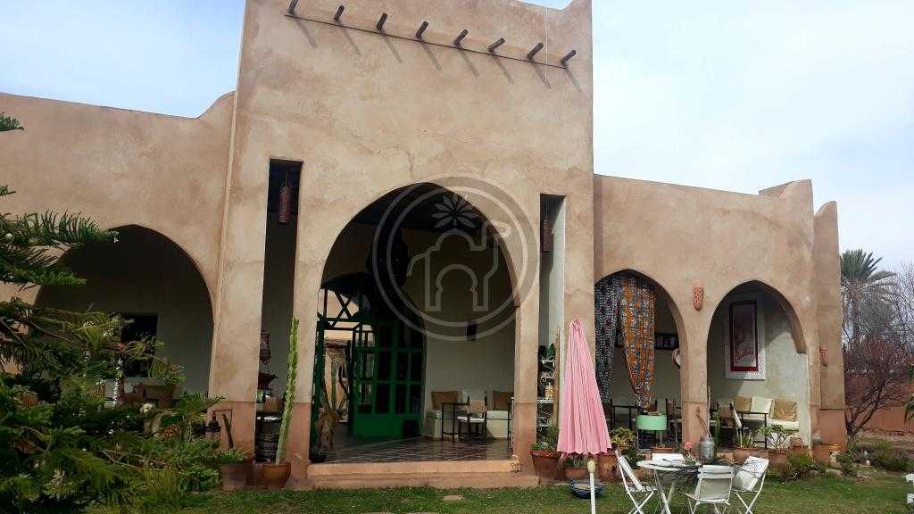 Villa d\'Hôtes aux portes de la ville.