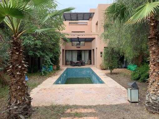 Villa riad contemporain en front de golf