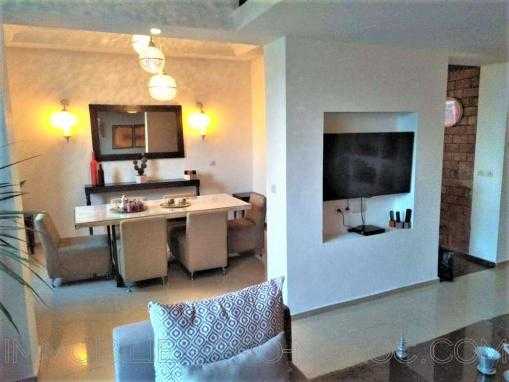 Appartement contemporain, bord de mer, dans une résidence de standing
