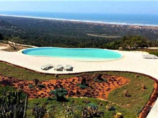 Superbe propriété de 5.5 hectares avec une vue féerique sur l'océan