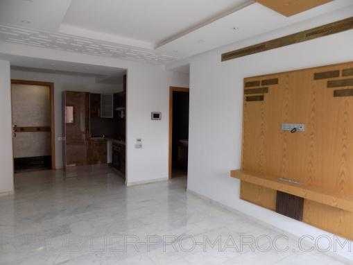 Pied a terre dans residence ultra chic.