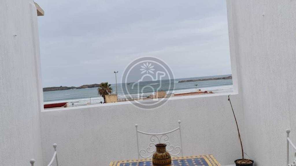 Bel duplex, entièrement meublé, vue sur mer