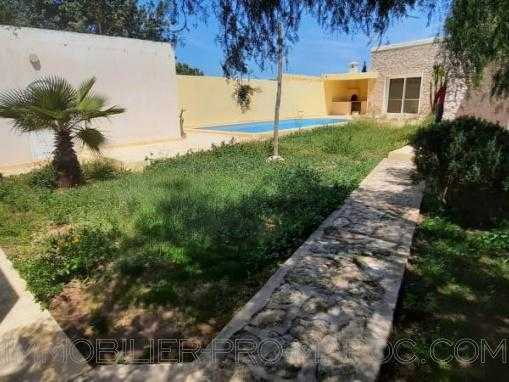 Belle maison non meublée avec piscine à seulement 7 kms d essaouira