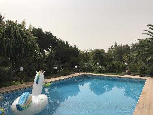 Villa 4ch avec piscine chauffée et magnifique jardin arboré