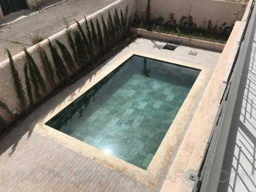 Villa contemporaine 5ch en cours de finitions, piscine.