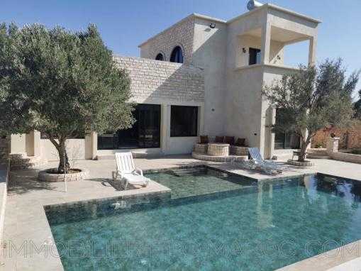 Ravissante villa avec piscine, meublée à qlqs min d'Essaouira