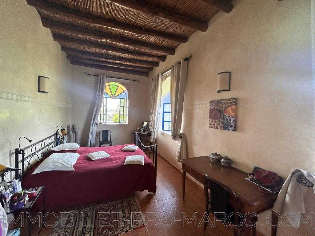 Villa Surface du Terrain 5 265 m²