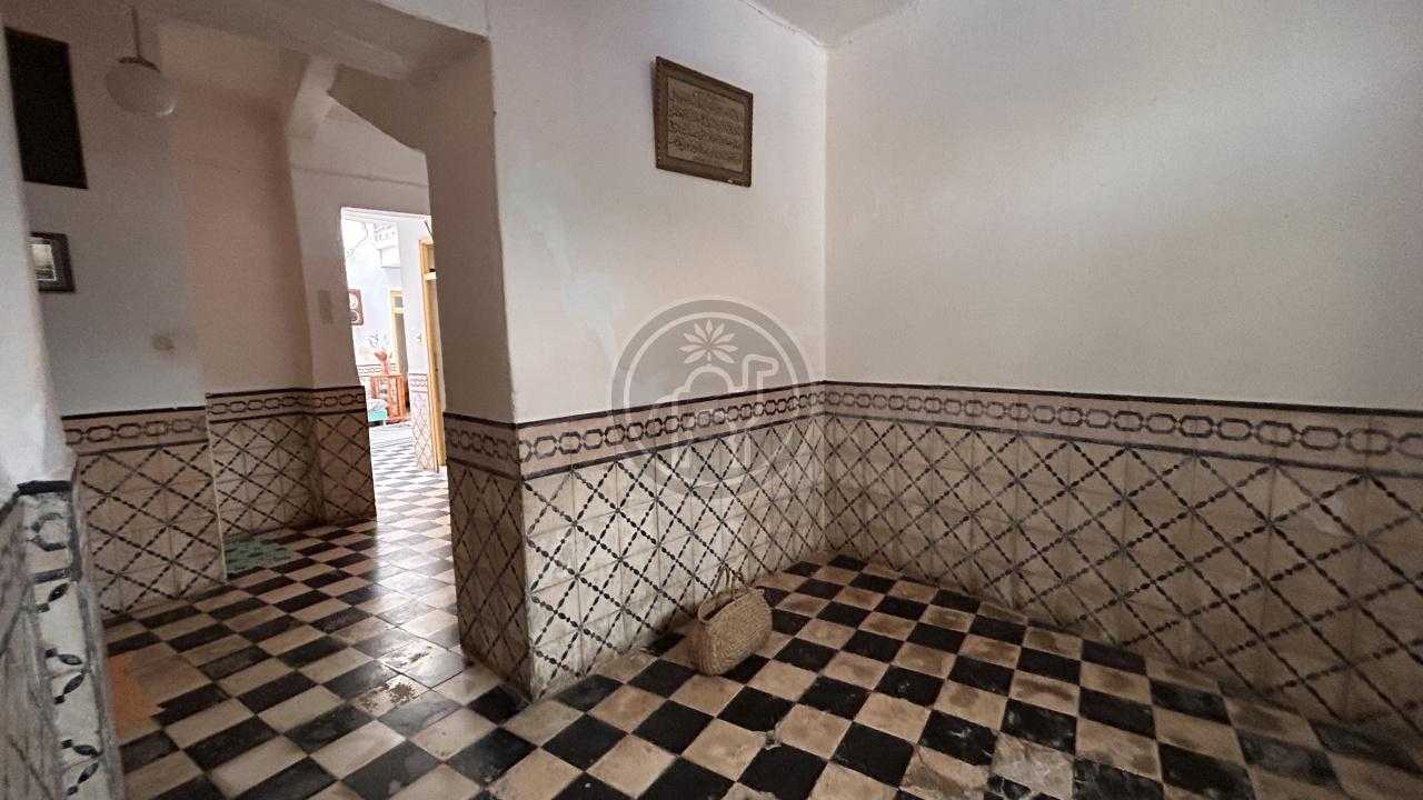 Riad à rénover avec terrasse