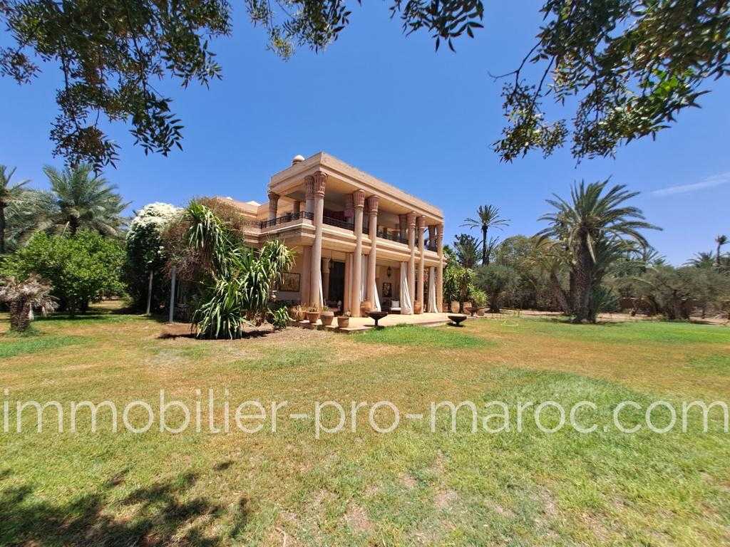 Villa Surface 1 000 m²