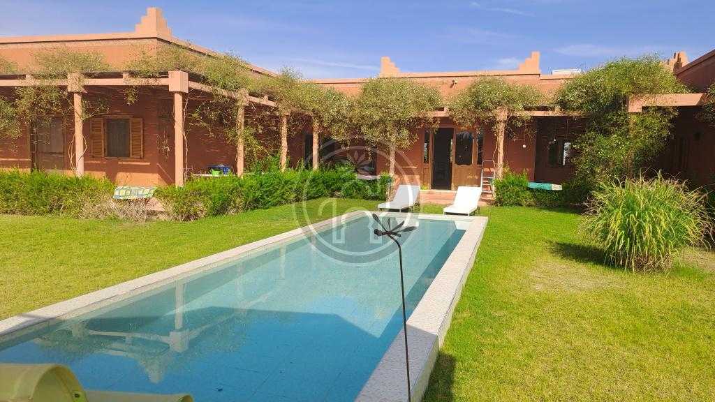 Propriete sur 2.4  hectare 